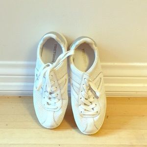 Tretorn white leather tennis shoes, silver back